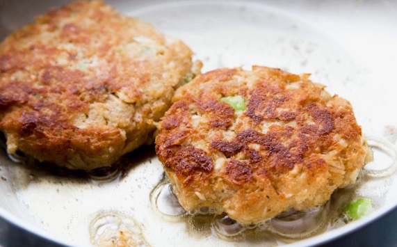 Gluten free salmon cakes